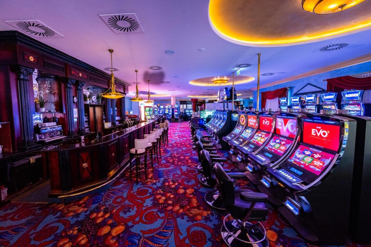 Imperial Casino Strazny Hotel Eksteriør billede