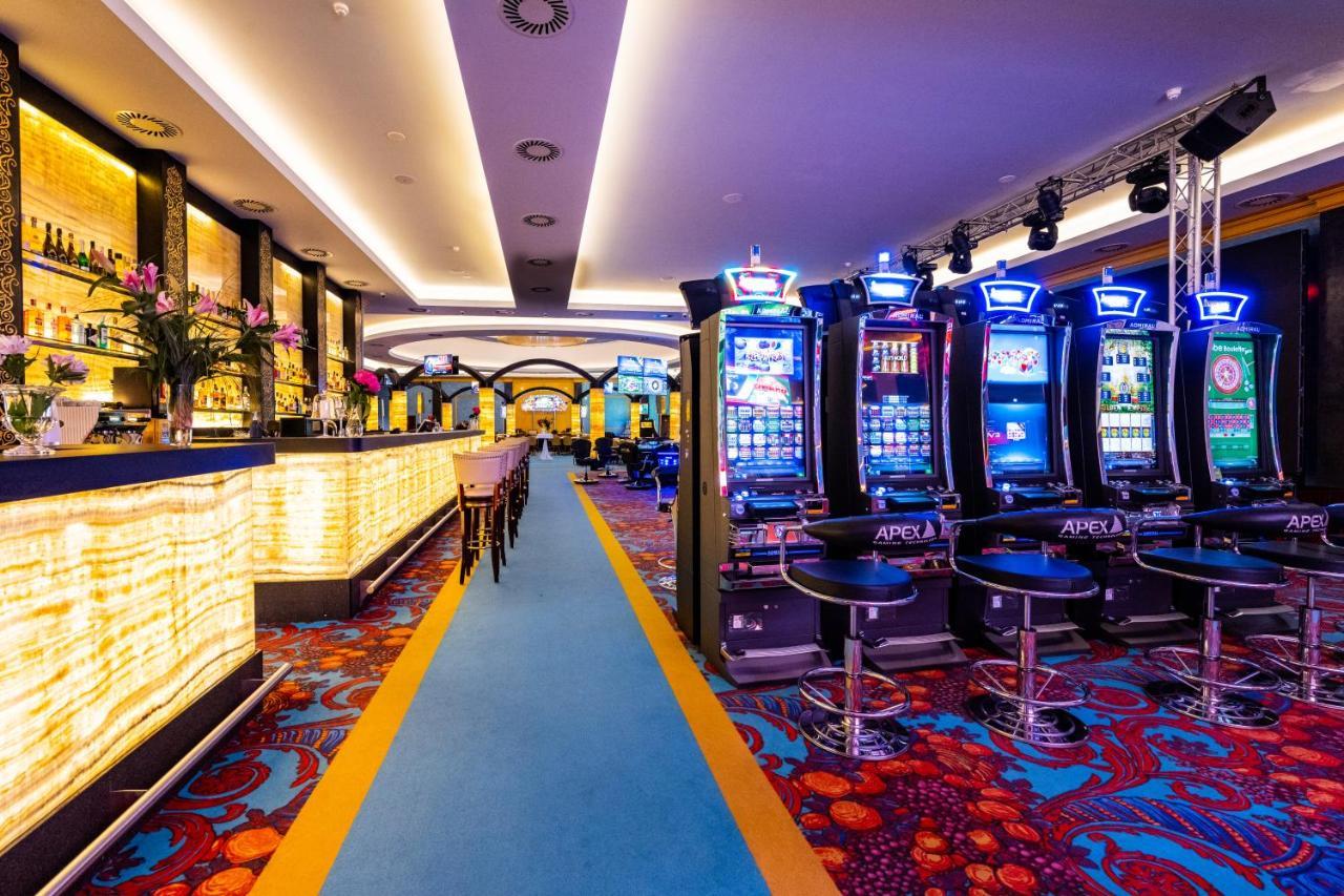 Imperial Casino Strazny Hotel Eksteriør billede